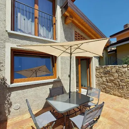 Our Happy Place - Per Il Viaggiatore Slow بيت للعطل *